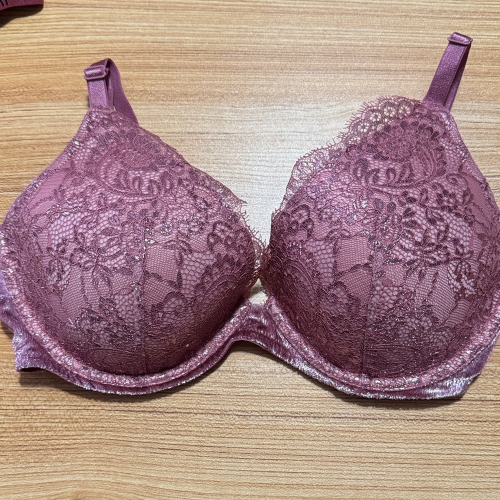 Victoria's Secret Lace Bra in Dusty Rose